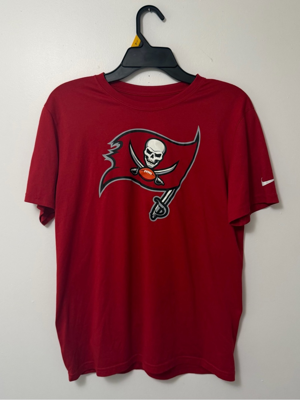 Nike Tampa Bay Buccaneers NFL Training T Shirt Men's M Red NFL Equipment